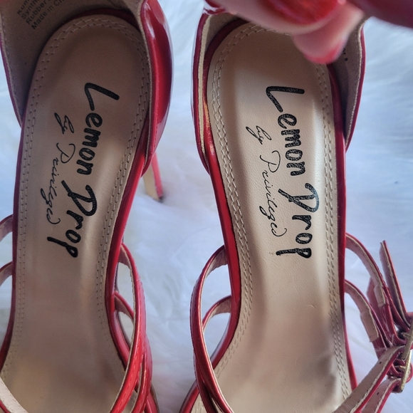 LEMON DROP BY PRIVILEGED Kumi Red Strappy Heels Size 7.5 - Picture 3 of 15